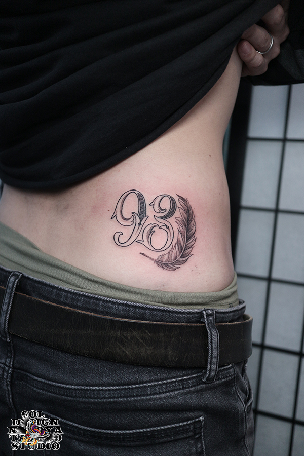 名古屋　タトゥー　女性